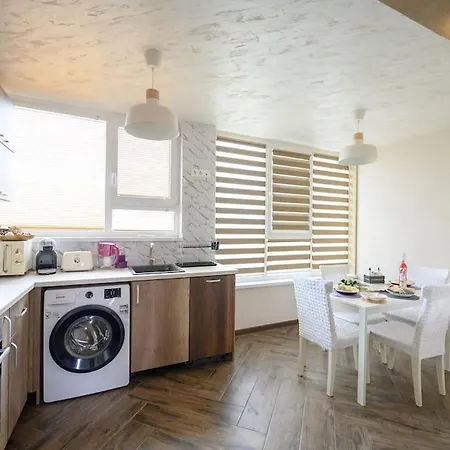 Sunset Luxury Apartment